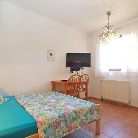 Kada 1571 Apartment Pula
